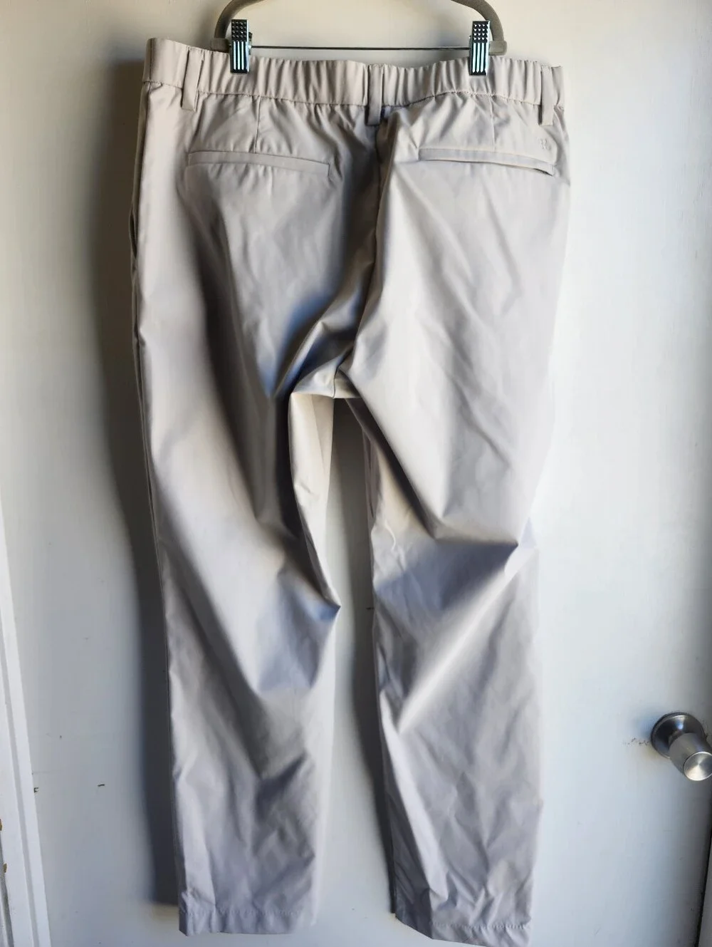 Banana Republic Men's Light Cream Chino Pants